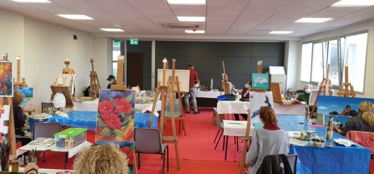 Les classes de dibuix i pintura de Santa Magdalena segueixen avant amb la seua programació