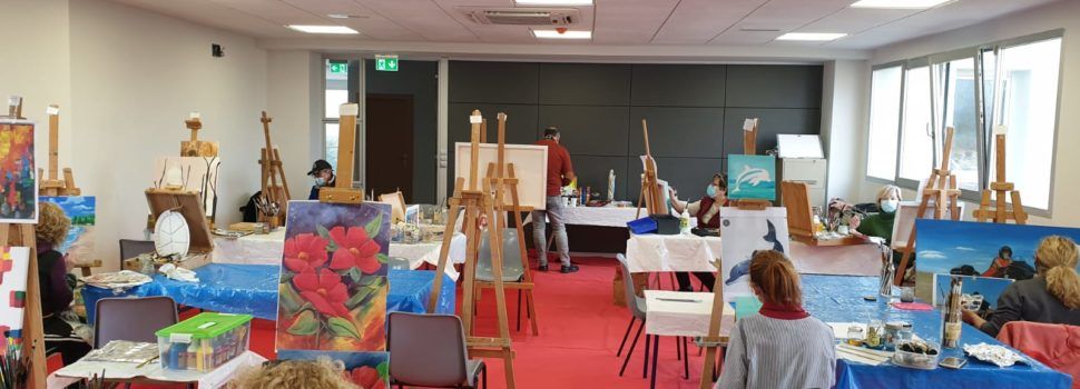 Les classes de dibuix i pintura de Santa Magdalena segueixen avant amb la seua programació