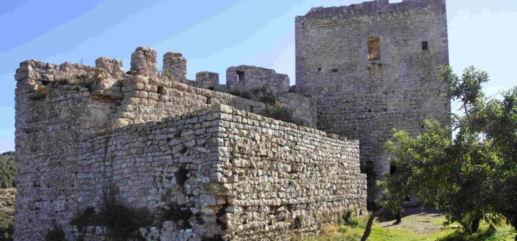 Ben Vist: Castell de Polpís, Santa Magdalena