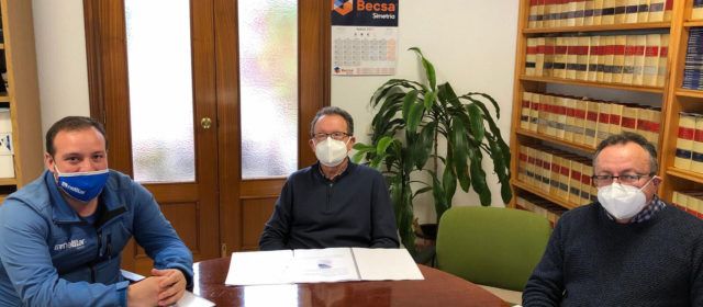 L’Ajuntament i l’Associació d’Empresaris d’Alcalà-Alcossebre treballen en la posada en marxa del Centre Comercial Digital