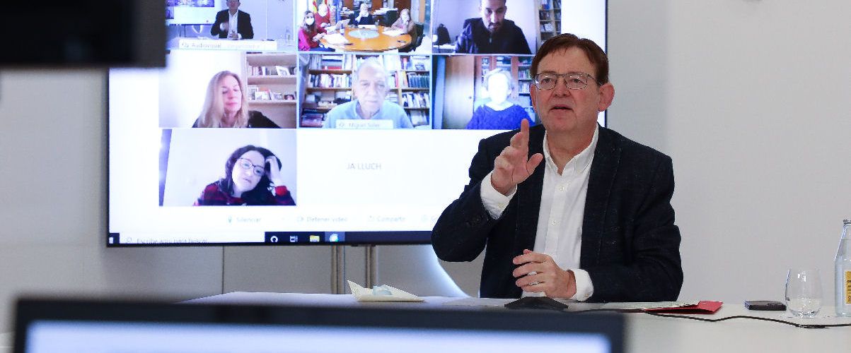 Vacunación con AstraZeneca la próxima semana del personal de centros educativos, atención a domicilio, servicios sociales y sanidad privada