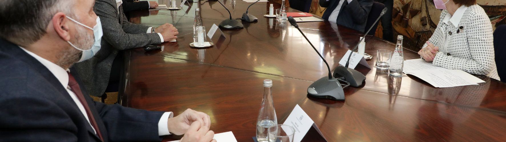 La Conselleria sigue adelante con el Plan de Vacunación, al haber suficientes dosis de Astrazeneca sin necesidad de usar el lote apartado en varios países