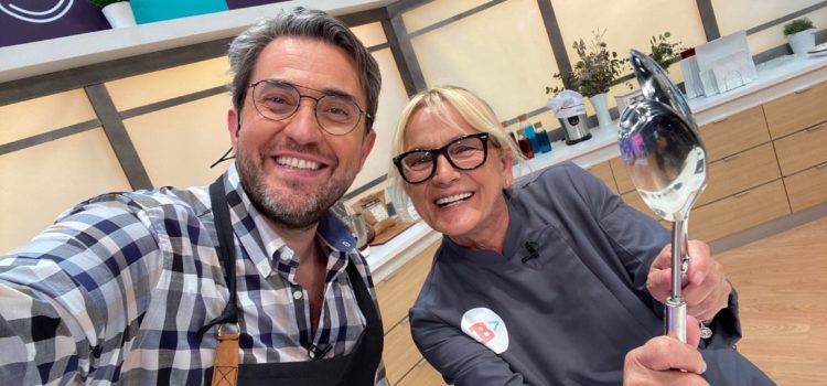 Fotos: La benicarlanda Maribel Gil, cada tarde en “Bona Vesprada” de Àpunt TV
