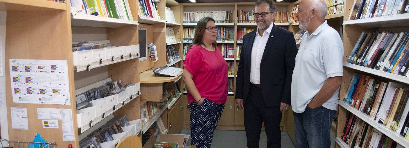 La Diputació ampliarà a més comarques de l’interior el servei de biblioteca mòbil amb l’adquisició d’un nou bibliobús