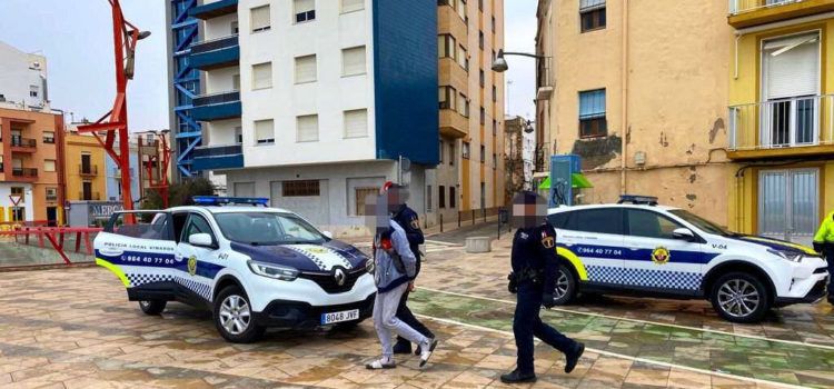 Detingut “in fraganti” robant electrodomèstics a Vinaròs