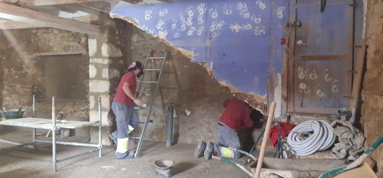 Avancen les obres de rehabilitació de l’antiga escola de La Pobleta