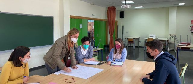 El Ayuntamiento de Peñíscola comparte con el colegio la propuesta que ha elaborado de ampliación y aceptada por Conselleria