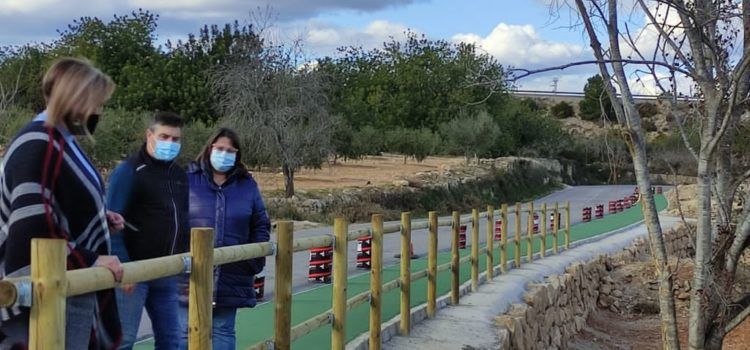 Finalitzen els treballs del nou carril cicloturista al vial Càlig-Peníscola