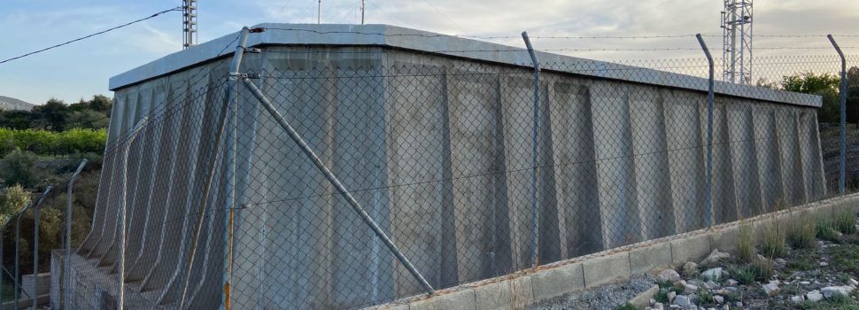 L’Ajuntament de la Jana adquirirà la parcel·la dels dipòsits d’aigua potable