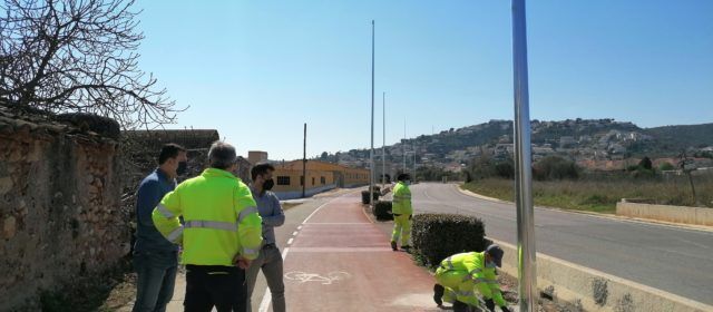 Avancen les obres d’instal·lació d’enllumenat públic en la carretera Peníscola- Benicarló