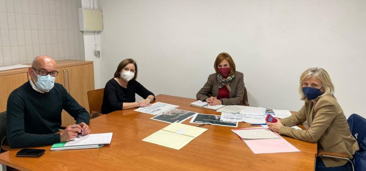 L’alcaldessa de Benicarló es reuneix amb la nova directora general de Ports