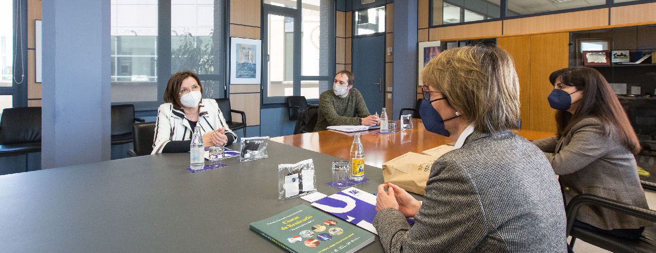 L’UJI i l’Ajuntament estudien vies per a reforçar la col·laboració per als Premis Literaris Ciutat de Benicarló