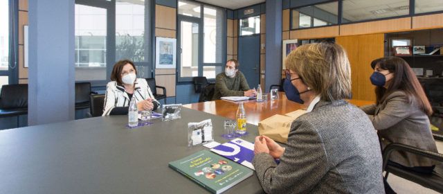 L’UJI i l’Ajuntament estudien vies per a reforçar la col·laboració per als Premis Literaris Ciutat de Benicarló