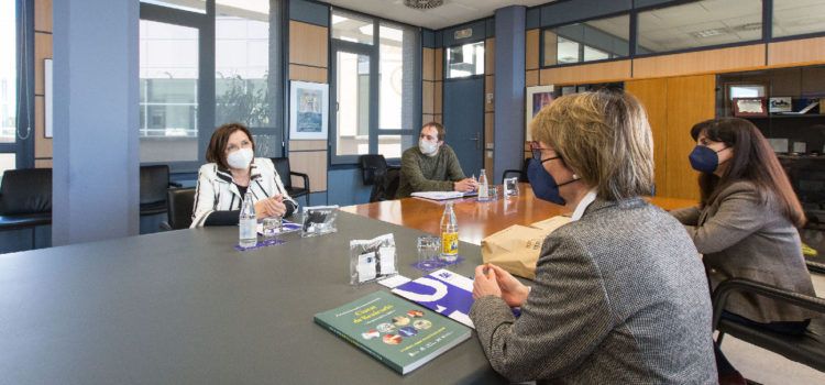 L’UJI i l’Ajuntament estudien vies per a reforçar la col·laboració per als Premis Literaris Ciutat de Benicarló