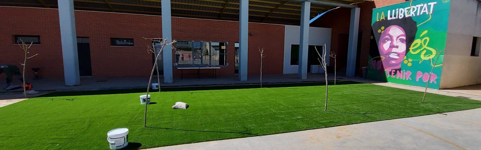 Ajuntament de Vilafranca i IES creen una zona per a poder esmorzar a l’aire lliure