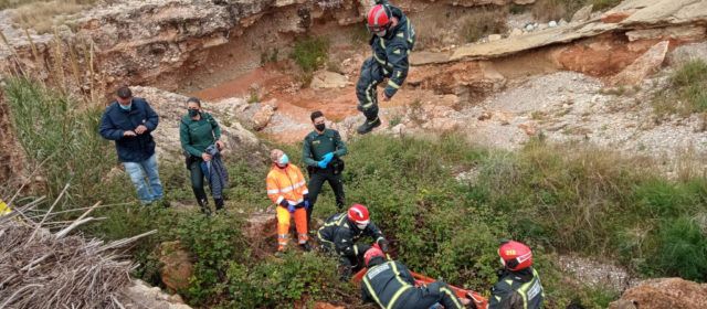 Rescatada en Benicarló una mujer precipitada al cauce de la Rambla Cervera