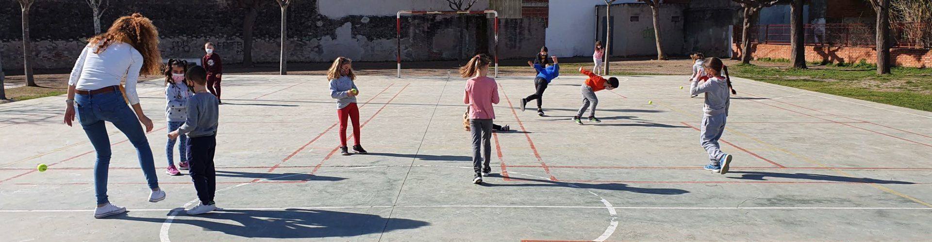 La primera setmana de classes després de vacances conclou amb només un grup confinat a les comarques castellonenques