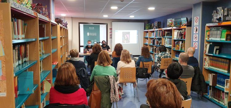 Vídeo i fotos: Presentació de la novel·la “El finísimo lado de la cordura” de Baltasar Pérez