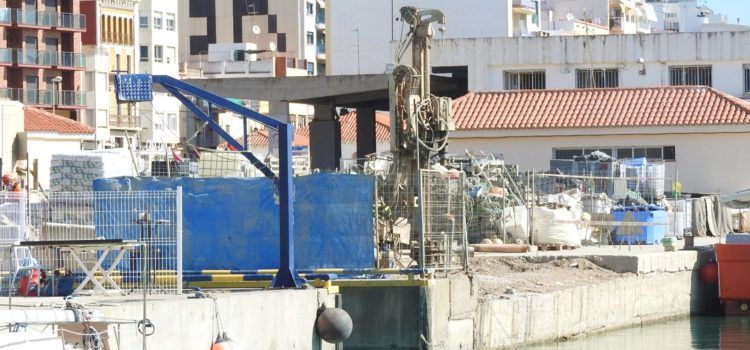 Reparación del dique de descarga del puerto de Vinaròs