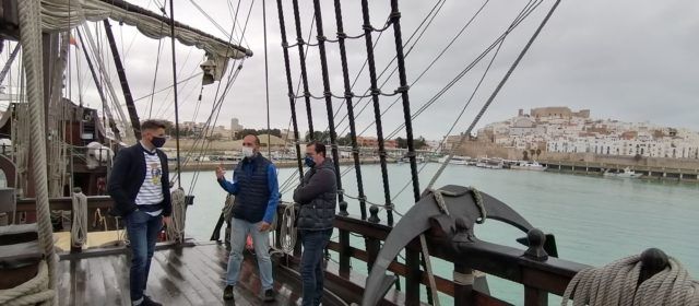 Comienzan las visitas a la réplica de galeón del siglo XVII atracada en Peñíscola