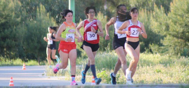 Tres atletes del Club Esportiu Vinaròs en la II Reunió de Fondo en Ruta