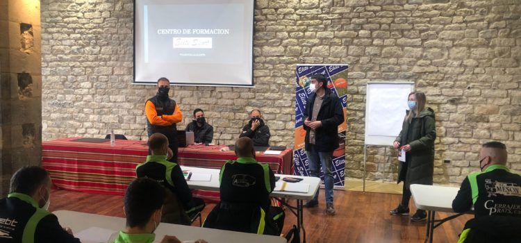 Fotos: Curs d’entrenadors de futbol a Morella