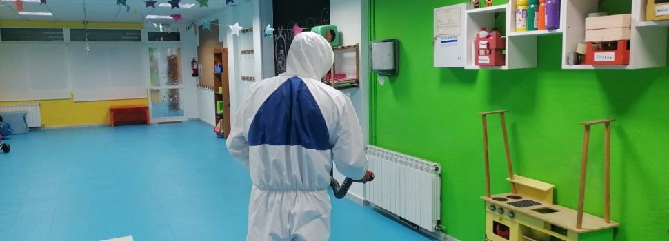 Peníscola reforça la neteja en espais públics i destina més de 1000 hores per a la higienització i desinfecció