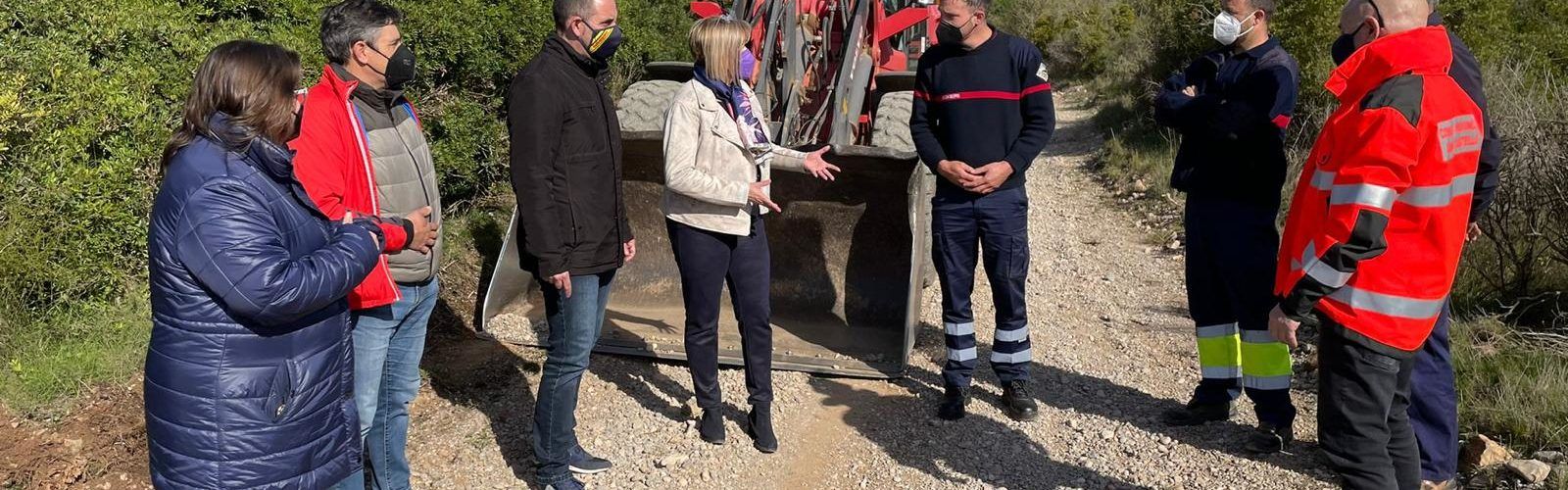 Maquinària del Consorci Provincial de Bombers arranja 20 kilòmetres de pista rural de Càlig