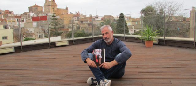 El canareu Miquel Bort amb la seua primera novel·la sobre amor i sexe clandestins