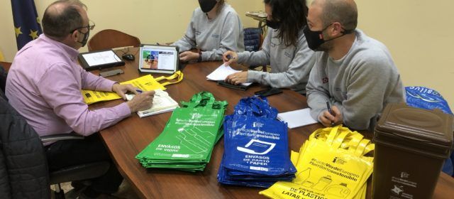 El Servei d’Educació Ambiental de la Diputació visita Santa Magdalena, avançant que es farà un Pla Local de Residus