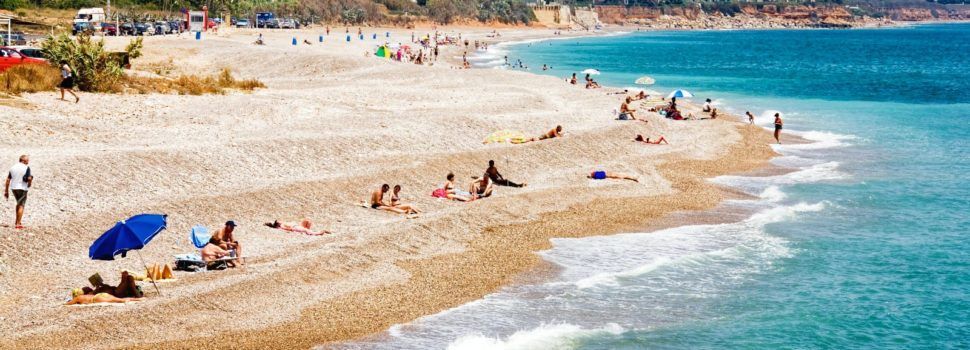 Surten a licitació dos xiringuitos a la Mar Xica per a la temporada estival