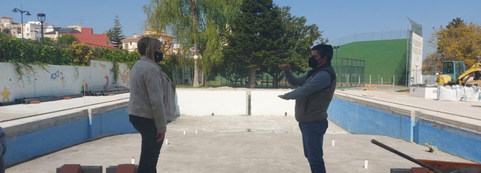 Continuen a bon ritme les obres de rehabilitació de la piscina municipal de Càlig  