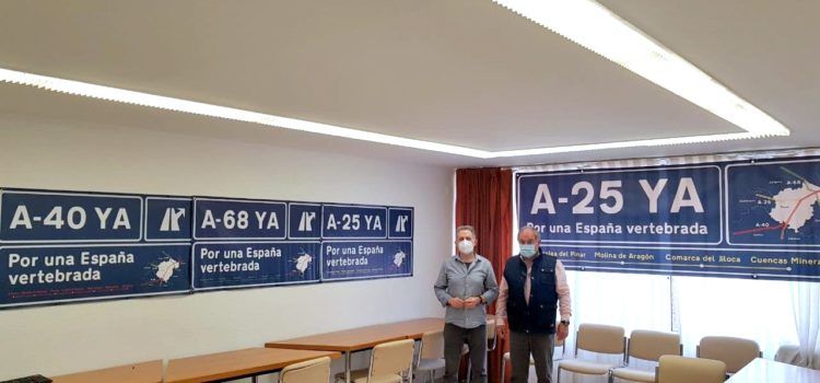 Teruel Existe propone a 188 pueblos de siete provincias que se llenen de pancartas para reivindicar las autovías prometidas