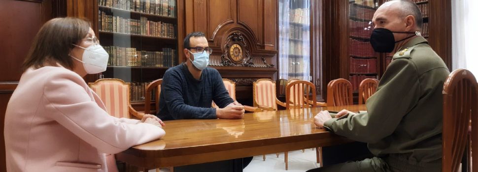 L’alcaldessa de Benicarló ha rebut avui la visita del subdelegat de Defensa a Castelló
