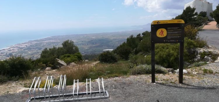 L’Ajuntament d’Alcalà-Alcossebre instal·la 20 aparcabicis en diferents punts dels nuclis urbans
