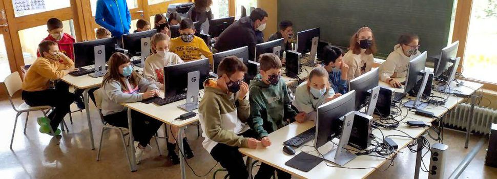 El col·legi de Morella participarà el dissabte en el campionat nacional de robòtica Amazon Challenge
