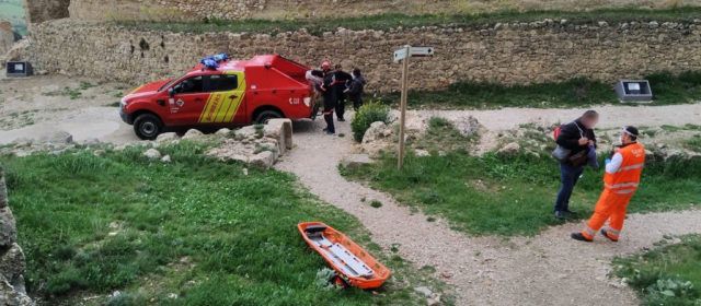 Rescate de una mujer accidentada en el Castell de Morella