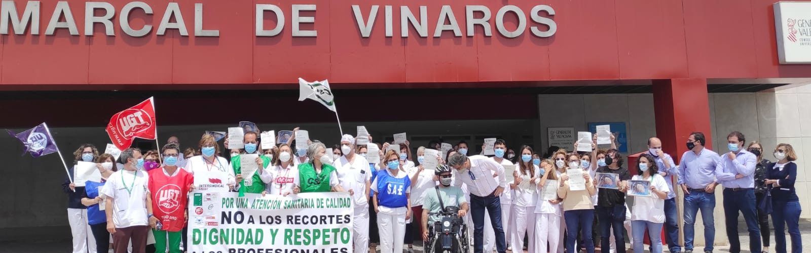 Protesta ante el Hospital de Vinaròs por el recorte de plantilla