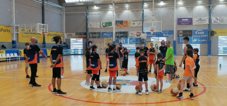 Peníscola ha rebut la visita de Toni Rodríguez, el Rodamón del bàsquet
