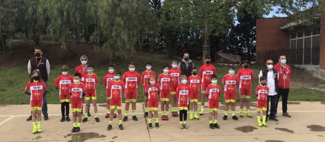 140 joves ciclistes es donen cita a la Reunió de les Escoles de Ciclisme de Santa Magdalena