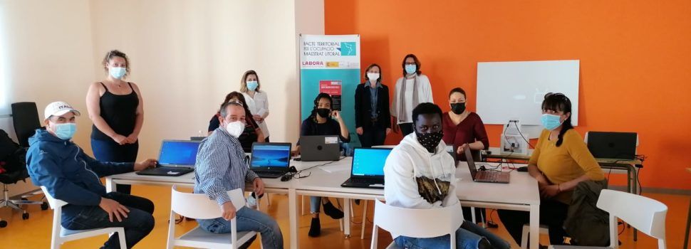 Peníscola du a terme un curs d’alfabetització digital, impulsat des d’OBSEDI i Serveis Socials
