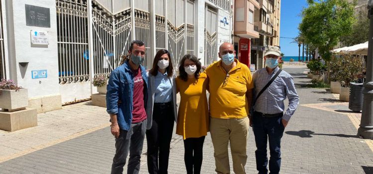 Mónica Oltra visita la nova residència  a Vinaròs i es reuneix amb el col·lectiu de Compromís per Vinaròs