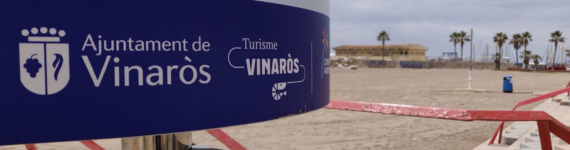 L’Ajuntament comença a instal·lar cendrers en els accessos a les platges i cales de Vinaròs