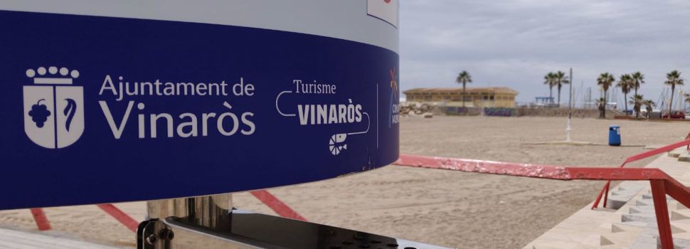 L’Ajuntament comença a instal·lar cendrers en els accessos a les platges i cales de Vinaròs