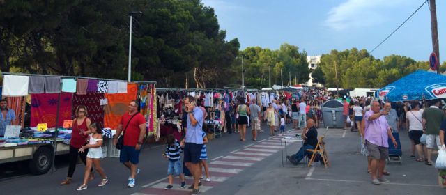 Alcossebre recupera el mercat ambulant amb tot tipus de productes a partir del 15 de juny