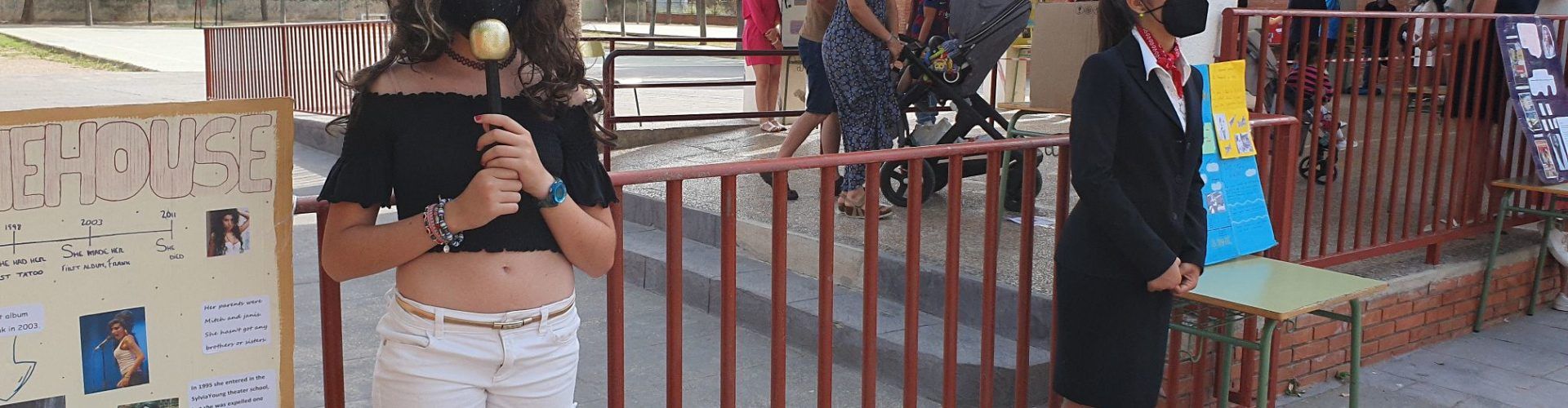 El CEIP Assumpció de Vinaròs recupera el “Living Wax Museum”