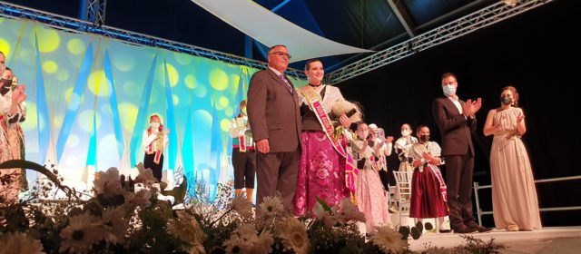 Galeria de fotos de la proclamació de reina, rei, dames i cavallers de Sant Joan i Sant Pere