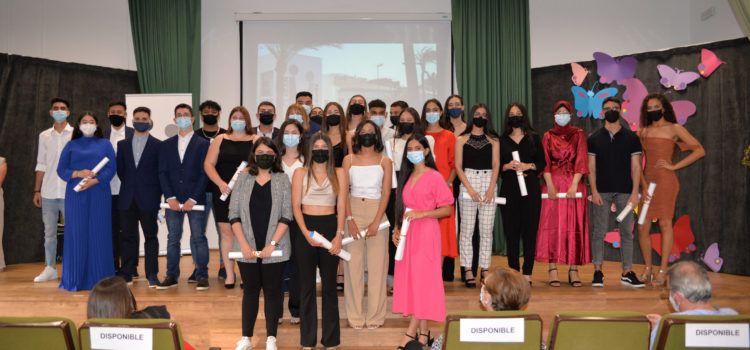 L’IES J.Coromines de Benicarló celebrà la finalització de curs de l’alumnat de 2n de batxillerat