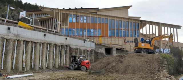 Es preparen les aules del col·legi de Morella per a iniciar la reforma interior