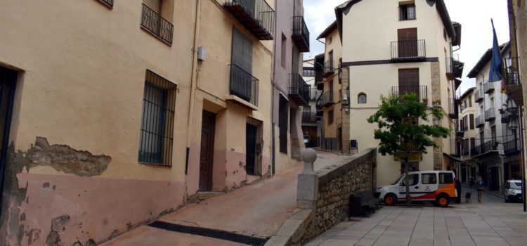 Reunió veïnal per les obres del carrer Zaporta de Morella